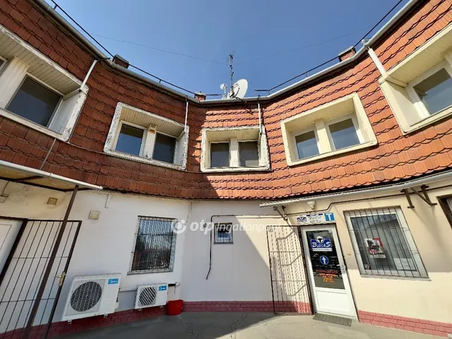 Eladó kereskedelmi és ipari ingatlan Érd 139 nm