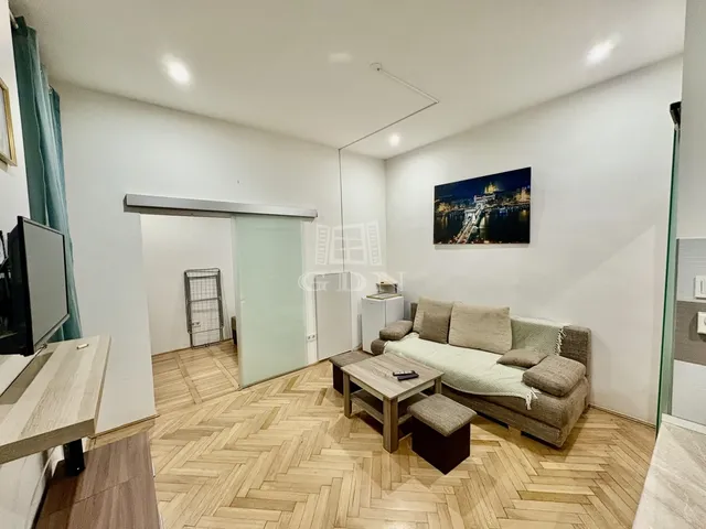 Eladó lakás Budapest V. kerület, Belváros 28 nm