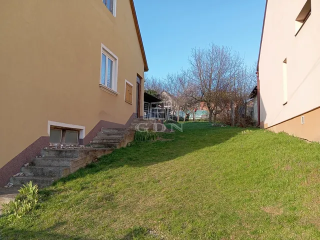 Eladó ház Csetény 94 nm