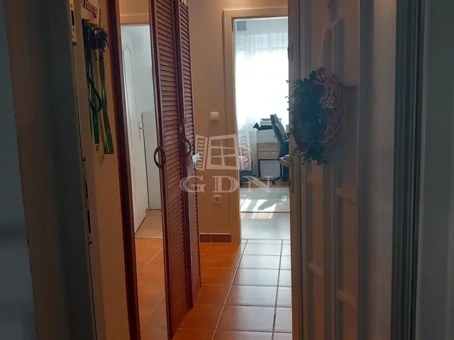 Eladó lakás Veszprém, Bakonyalja 61 nm