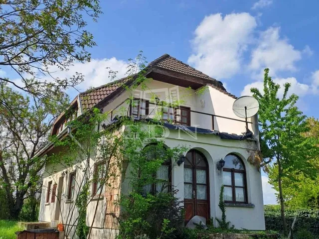 Eladó ház Balatonkenese 125 nm