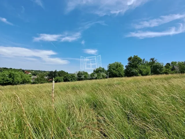 Eladó telek Balatonkenese 1400 nm