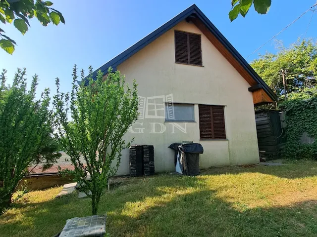 Eladó üdülő és hétvégi ház Balatonkenese 80 nm