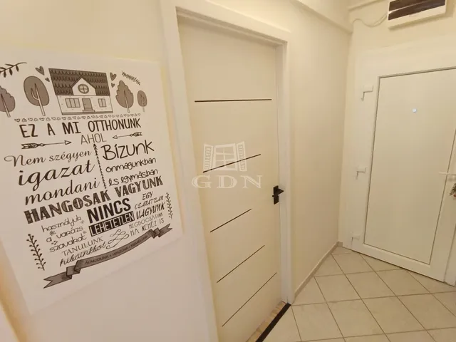 Eladó lakás Veszprém, Jutasi úti lakótelep 61 nm
