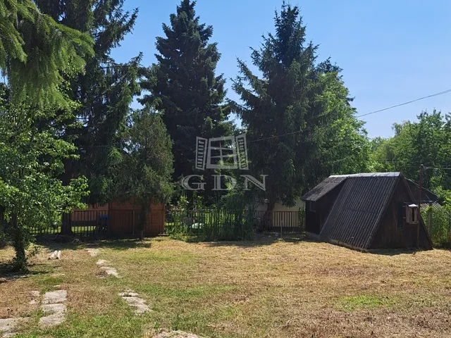 Eladó telek Balatonkenese 479 nm