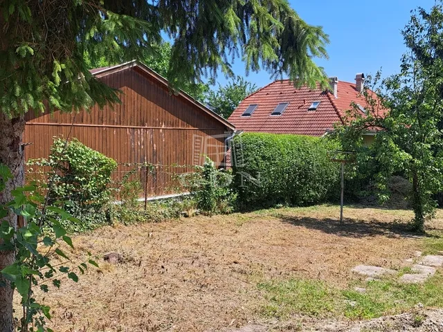 Eladó telek Balatonkenese 479 nm