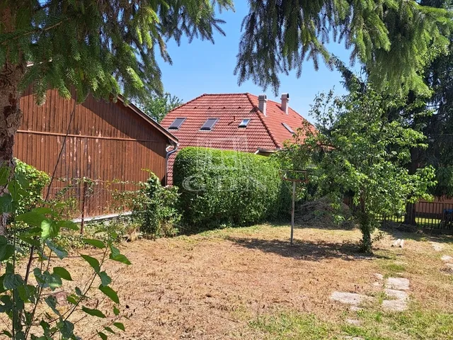 Eladó telek Balatonkenese 479 nm
