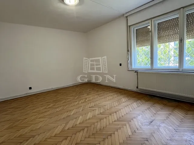 Eladó lakás Veszprém, Egyetemváros 70 nm