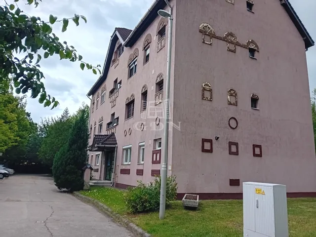Eladó lakás Veszprém, Cholnokyváros 100 nm