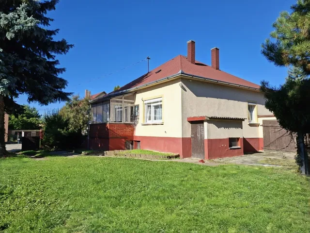 Eladó ház Szentgál 121 nm