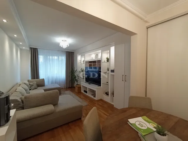 Eladó lakás Veszprém, Cholnokyváros 54 nm