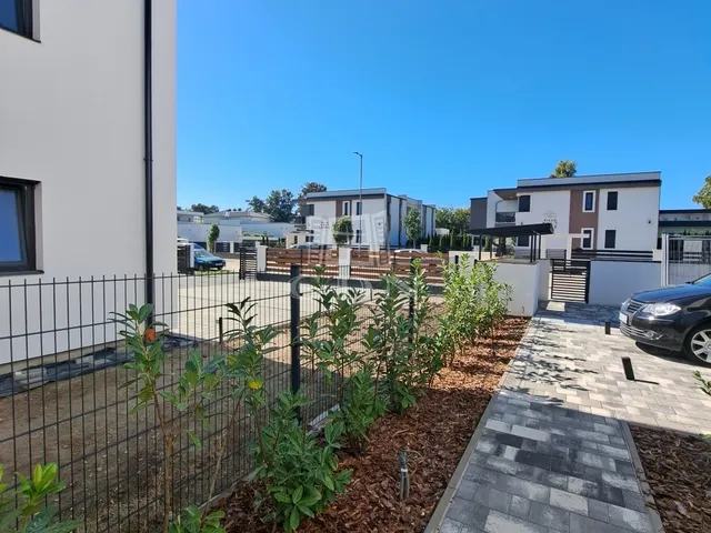 Eladó lakás Siófok, Sóstó 53 nm