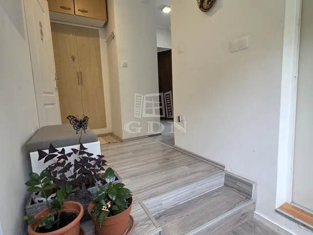 Eladó lakás Balatonfűzfő, Fűzfőgyártelep 55 nm