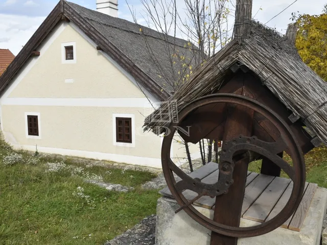 Eladó ház Pécsely, Nemespécsely 105 nm