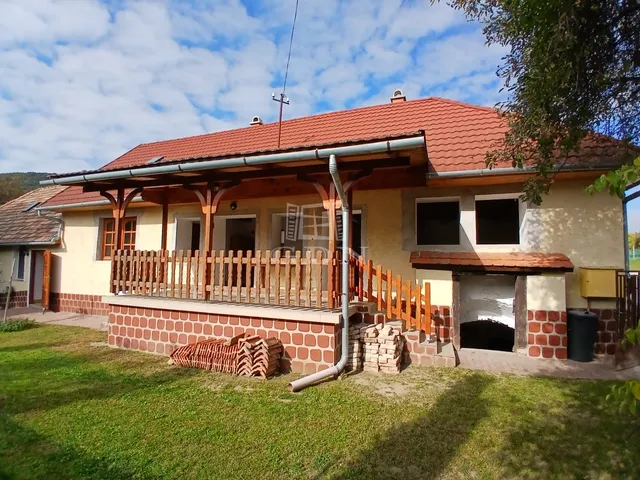 Eladó ház Tagyon 168 nm