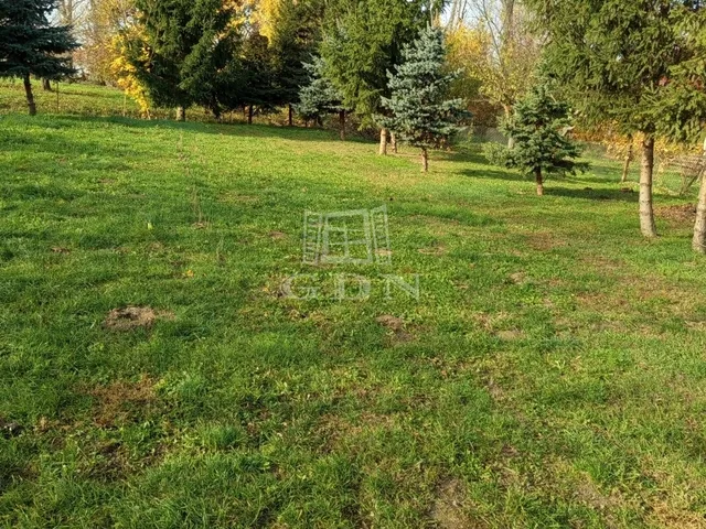 Eladó telek Veszprém, Gyulafirátót 650 nm