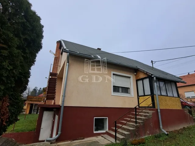 Eladó ház Balatonkenese 80 nm