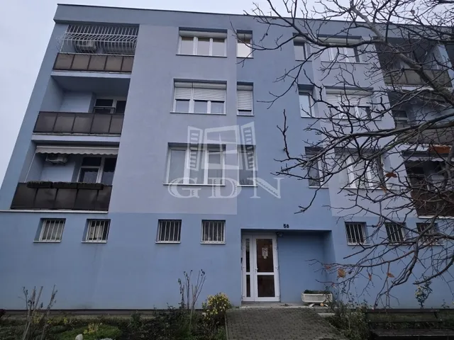 Eladó lakás Pétfürdő 48 nm