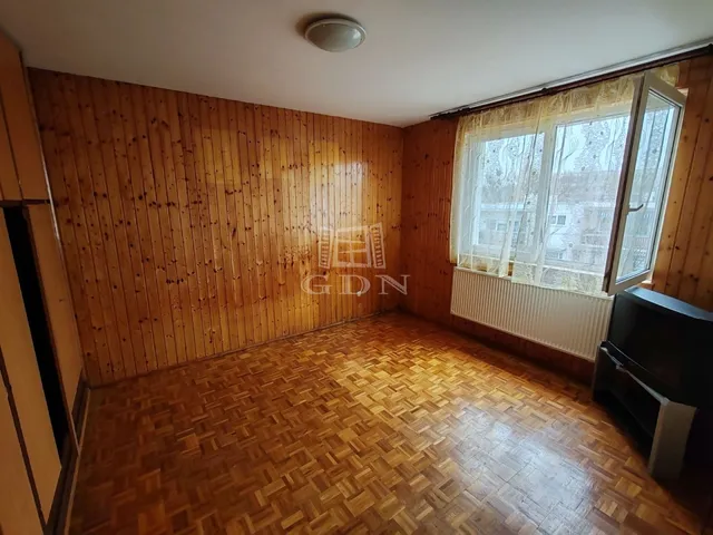 Eladó lakás Veszprém, Újtelep 84 nm