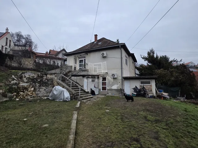 Eladó ház Veszprém, Dózsaváros 75 nm