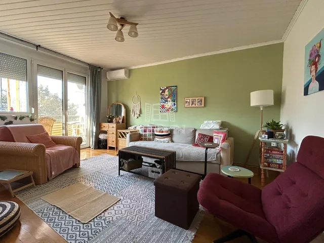 Eladó lakás Veszprém, Egyetemváros 75 nm