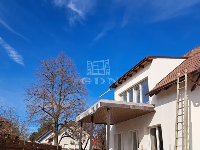 Eladó lakás Balatonakarattya 130 nm