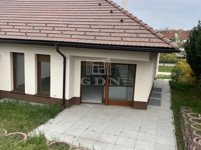 Eladó ház Veszprém 210 nm