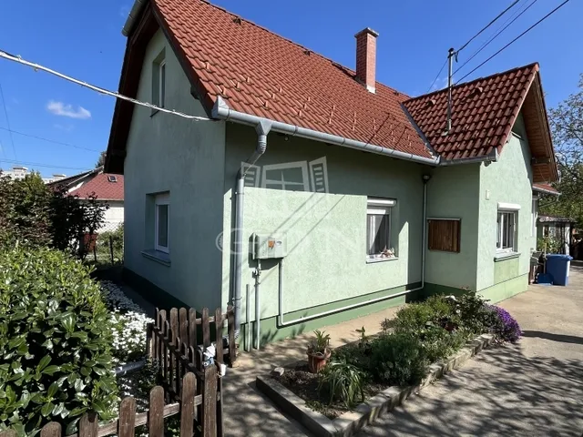 Eladó ház Veszprém, Újtelep 93 nm