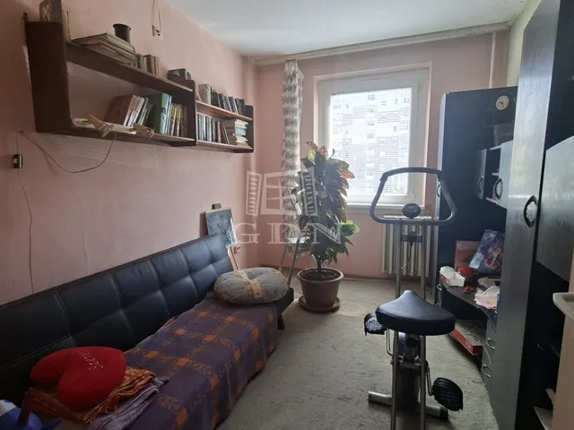 Eladó lakás Veszprém, Jutasi úti lakótelep 69 nm