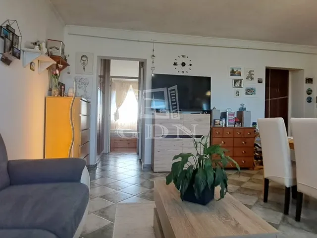 Eladó lakás Veszprém, Cholnokyváros 69 nm