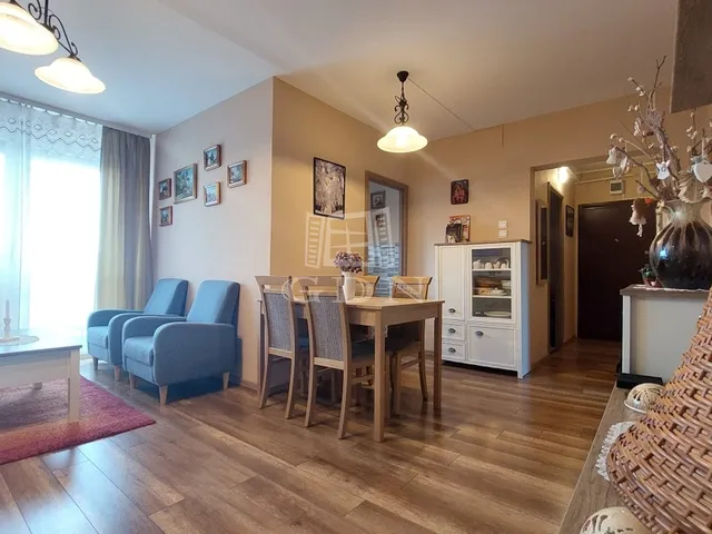 Eladó lakás Veszprém, Egry József utcai lakótelep 69 nm