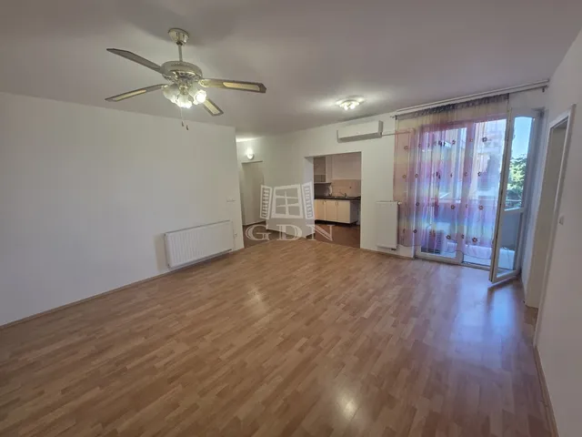 Kiadó lakás Veszprém, Bakonyalja 74 nm