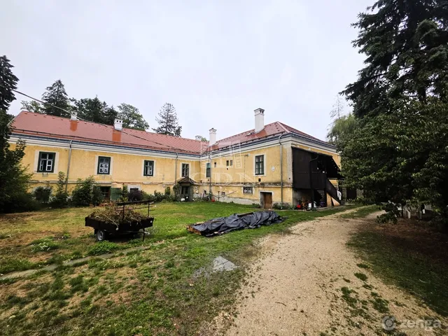 Eladó lakás Zirc 76 nm