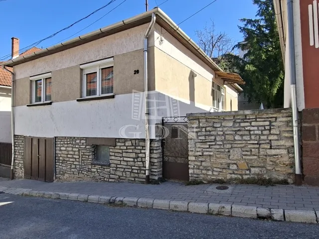 Eladó ház Veszprém, Belváros 90 nm