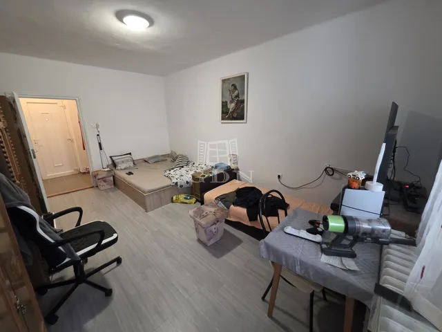 Eladó lakás Pétfürdő 48 nm