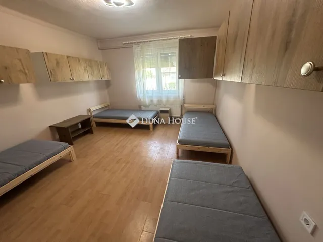 Kiadó ház Debrecen 110 nm