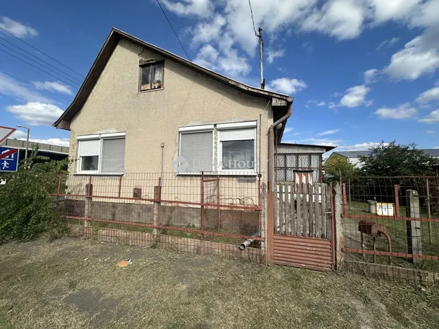 Eladó ház Debrecen 72 nm