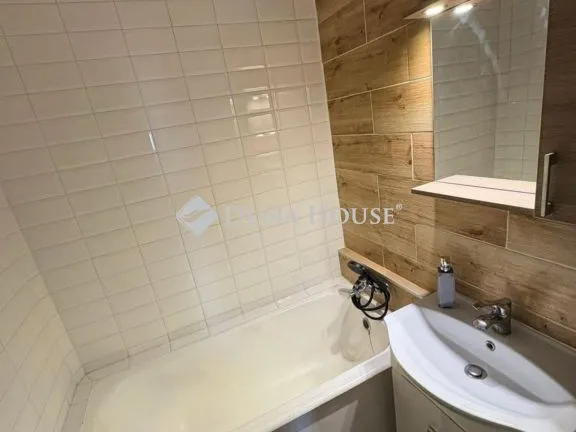 Eladó lakás Debrecen 71 nm