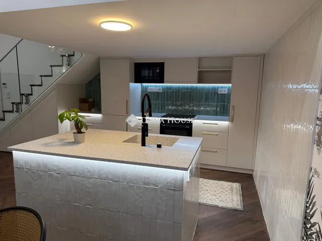 Eladó lakás Budapest VIII. kerület 70 nm