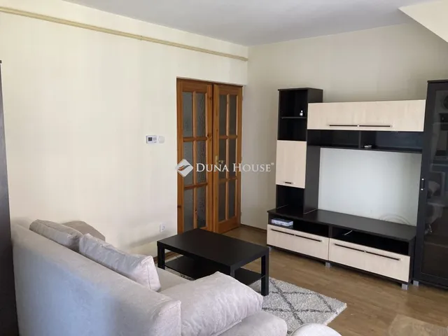 Kiadó lakás Debrecen, Hadházi út 42 nm