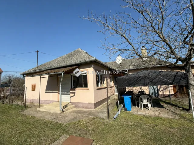 Eladó ház Téglás 75 nm