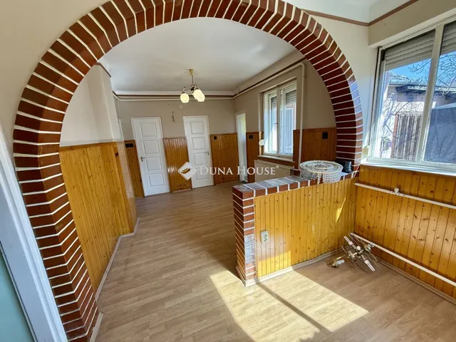 Eladó ház Téglás 75 nm