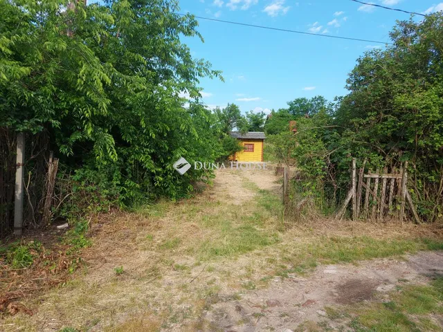 Eladó telek Debrecen 725 nm