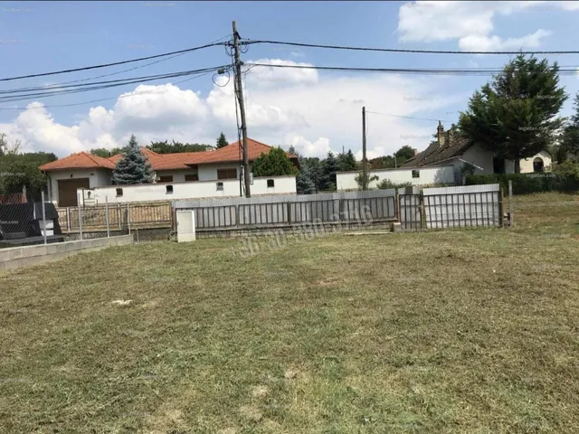 Eladó telek Dunaföldvár 988 nm