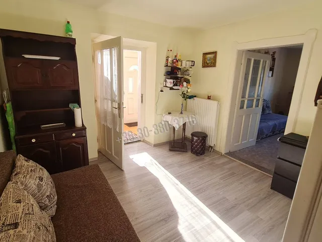 Eladó ház Baracs 80 nm