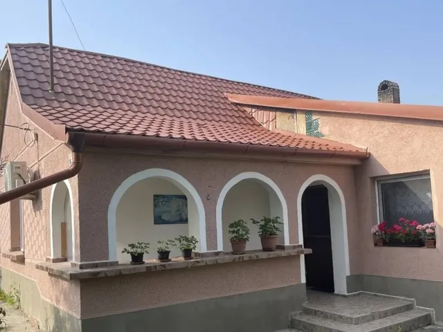 Eladó ház Nagyvenyim 77 nm