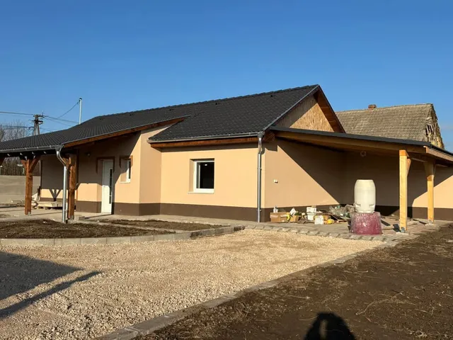 Eladó ház Daruszentmiklós 65 nm