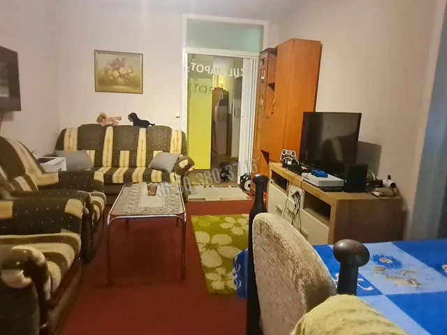 Eladó lakás Dunaújváros, Belváros 56 nm