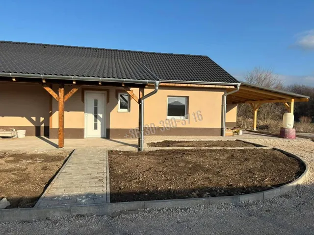 Eladó ház Daruszentmiklós 65 nm