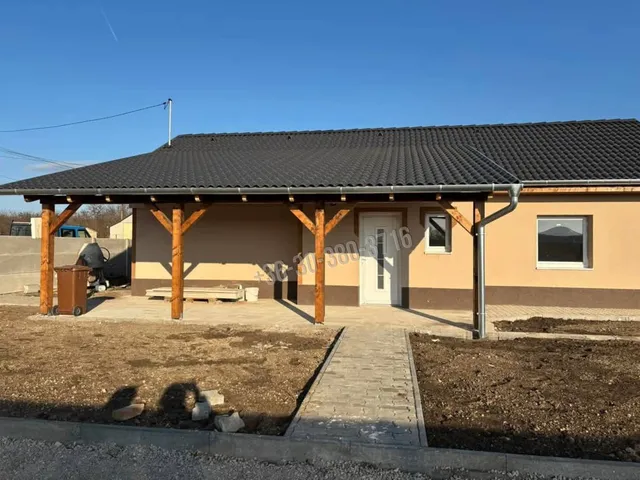 Eladó ház Daruszentmiklós 65 nm
